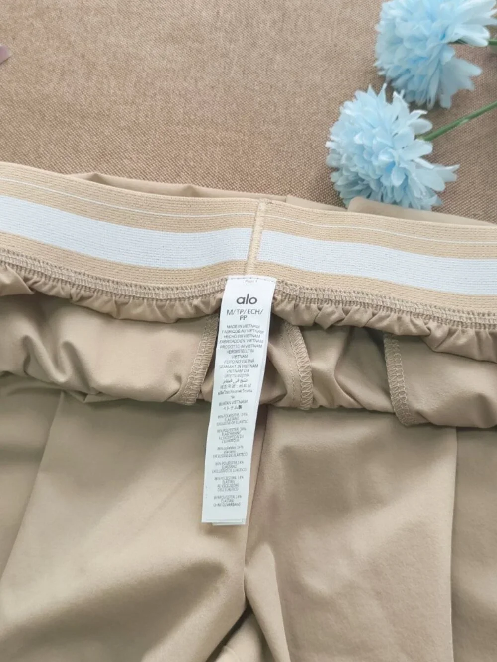 ALO Yoga 🛒Suit Up Trouser Gravel Color 30" Inseam (Regular) New with tags🔖 - Picture 5 of 7